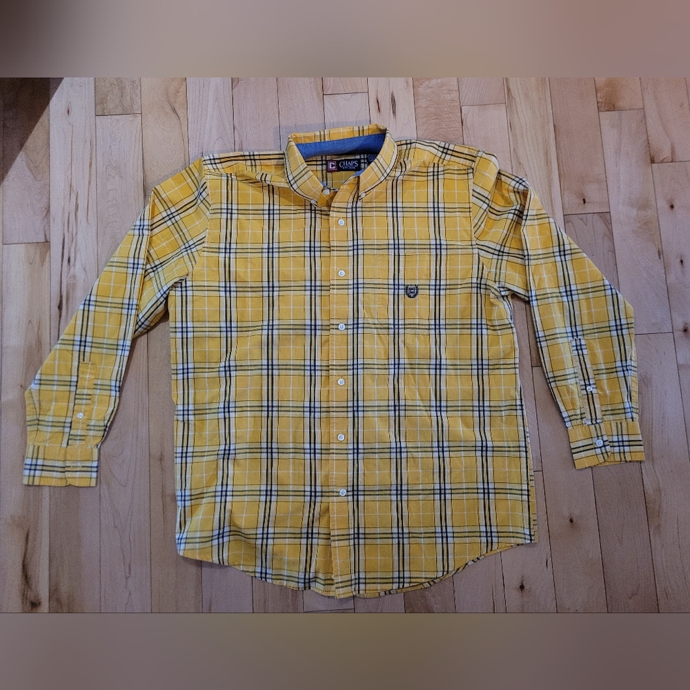 Chaps men's size large button up shirt